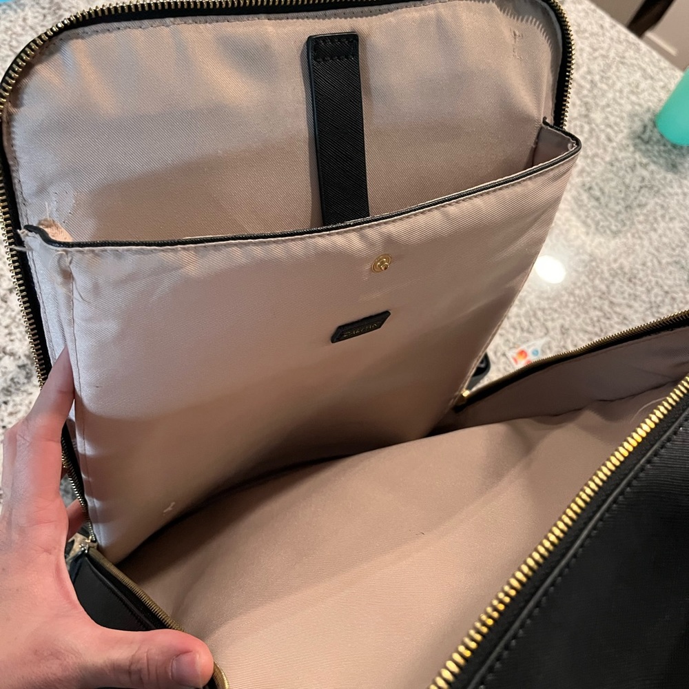 Calpak KAYA Backpack - Picture 5 of 16